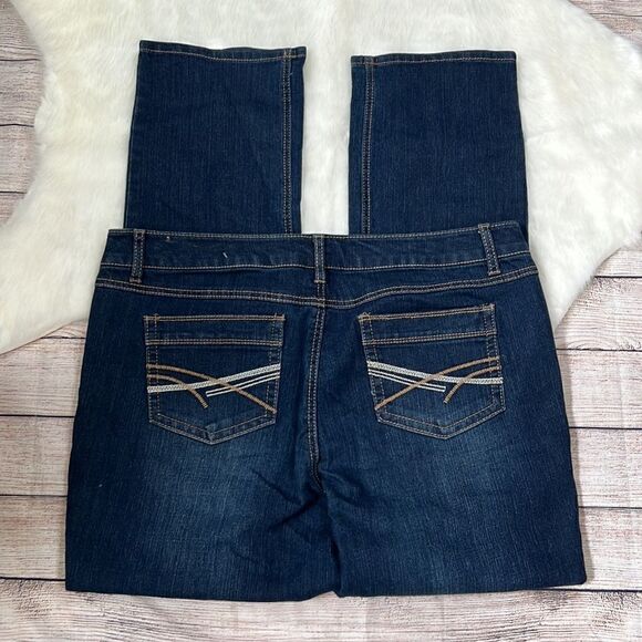 Roz & Ali Slim Bootcut Jeans - Picture 4 of 6